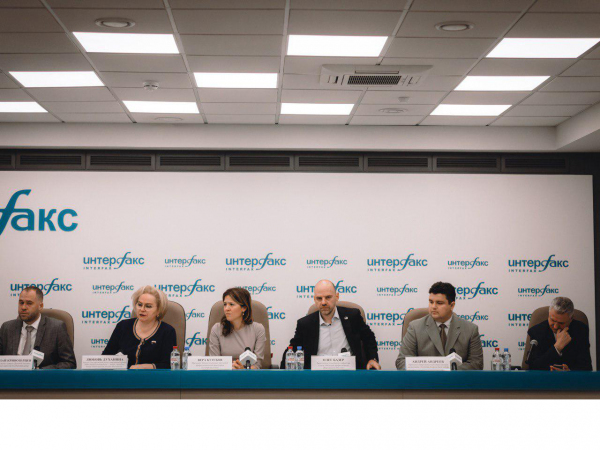 «Зеленые линейки» и экопособие: ОНФ помогает готовить новое поколение экологических лидеров России