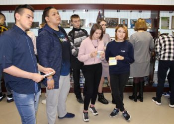 Школьники из кружка юных юристов в Нарьян-Маре благодаря активистам ОНФ побывали на экскурсии в прокуратуре Ненецкого АО