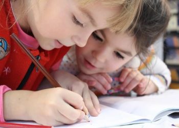 Опрос ОНФ: именные сертификаты делают дополнительное образование доступнее для российских детей