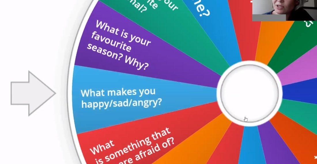 Активисты проекта «Равные возможности – детям» провели первые бесплатные занятия по иностранным языкам